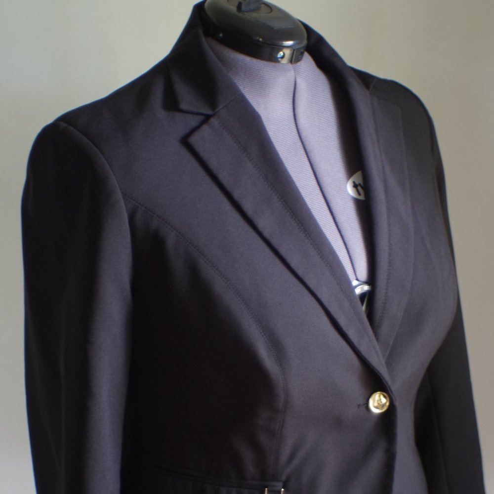 Black blazer with gold accent 18w